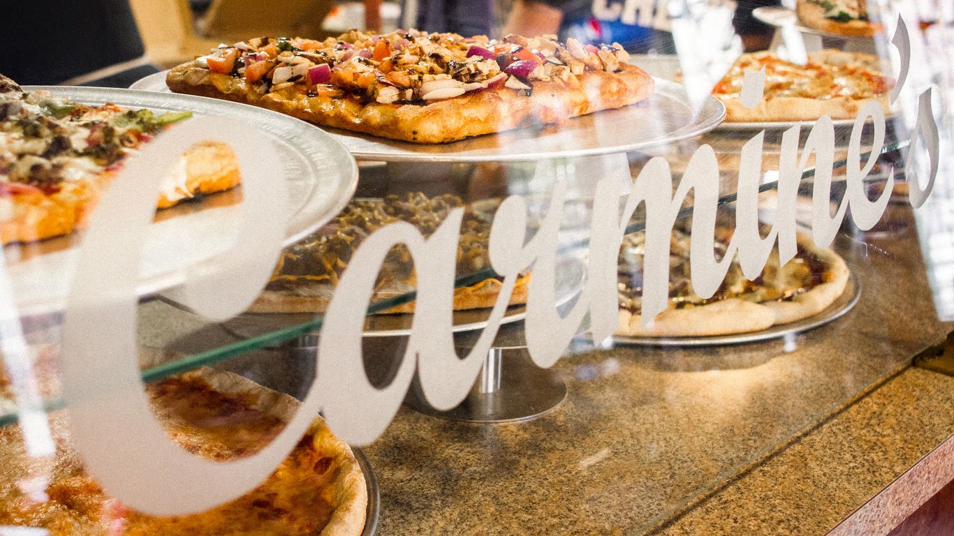 CarminesPizzaFactory Indoor3 Blog